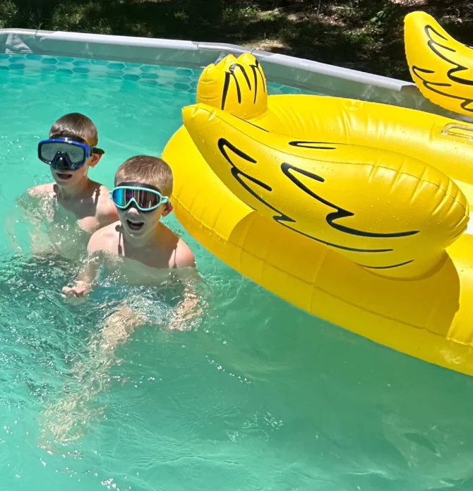 LuxFloaty™ - SplashyGoggles